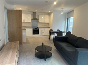 Charming 2-Bed Apartment in Salford newly built